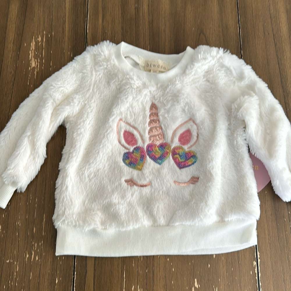 New btween sweater 24 months*